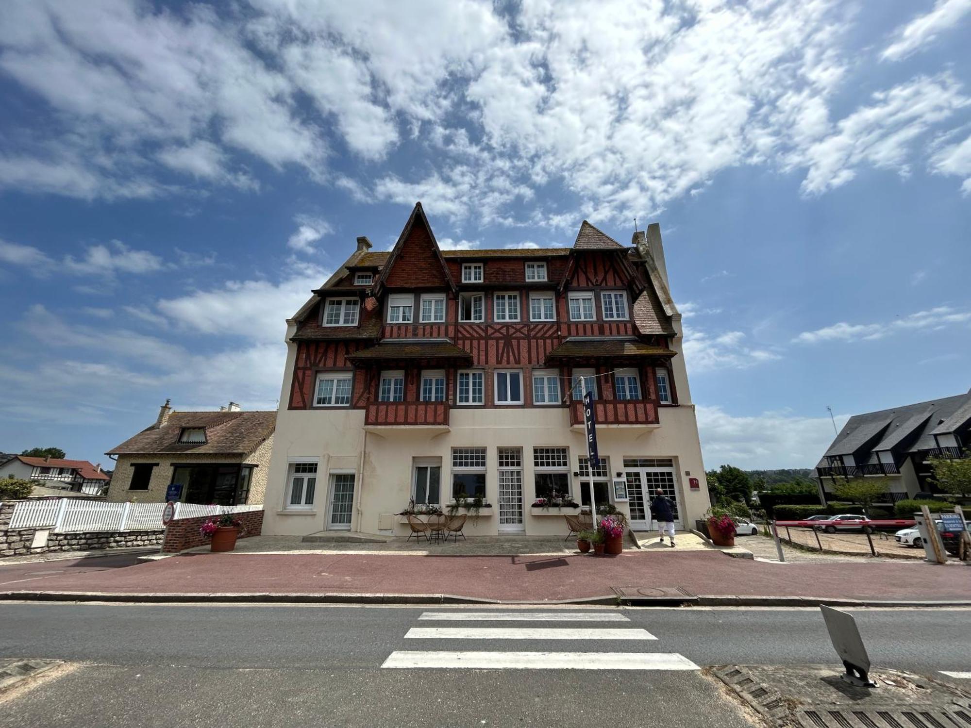 Hotel De La Mer - Deauville Blonville - Boutique Hotel De Charme Vue Mer Ou Campagne - Acces Direct Plage Exterior foto